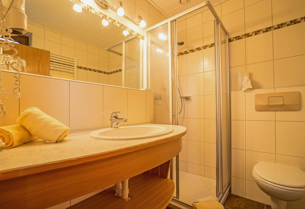 Haus Stampfer Hotel Weissensee Bilik gambar